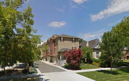 Central City Casa | Modern Townhome Near the Center of the City