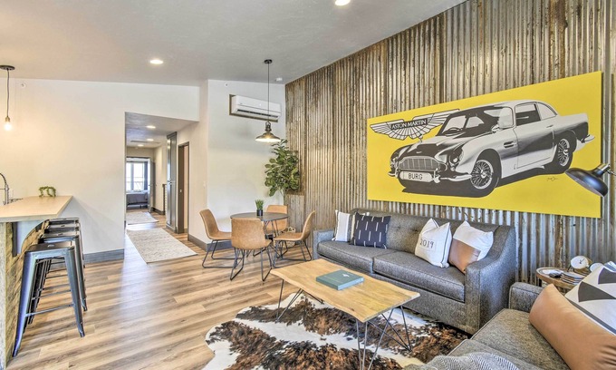 Elkhart Lake Casa | ¡NUEVO! Casa de pueblo 0. 6 millas a Elkhart Lake Beach / Acceso!