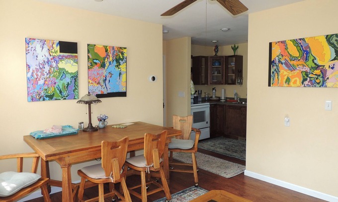 Sheridan Casa | Modern Two Bedroom House Six Blocks from Main Street Sheridan King & Queen Beds