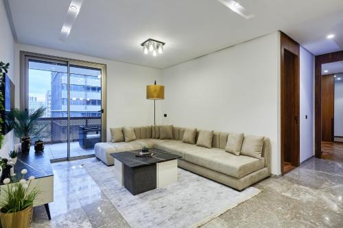 Casablanca Apartamento | Modern Unit in Casa Finance City With Free Parking