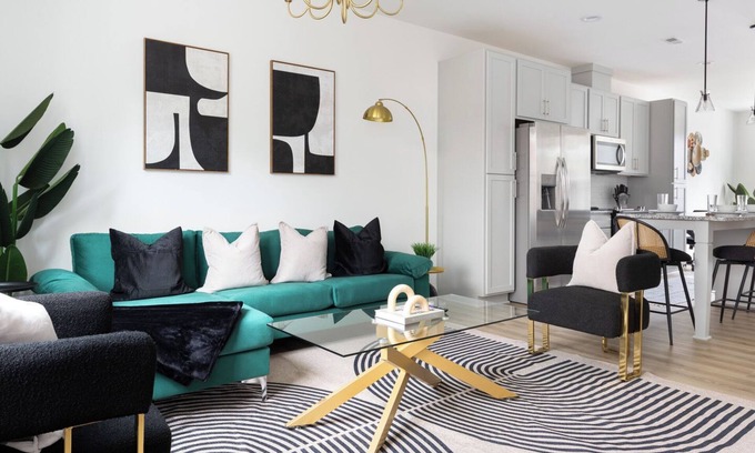 Northeast Raleigh Casa | Modern Upscale 4-bedroom condo in Raleigh!