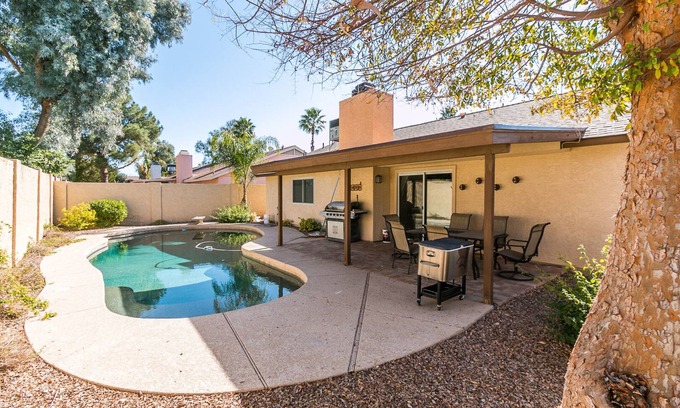 Sunset Ridge Casa | ¡Moderna casa de vacaciones en la encantadora ubicación de Kierland Scottsdale! Excelentes tarifas!