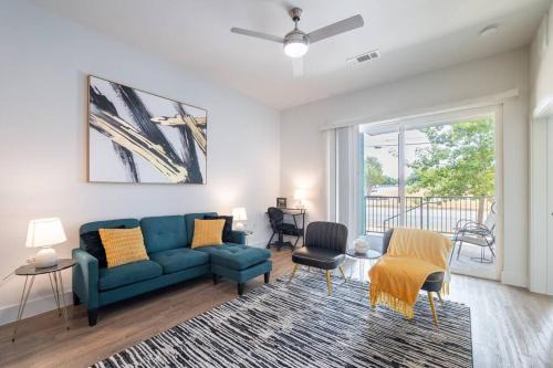 Pflugerville Apartamento | Modern Vibrant Getaway Apartment
