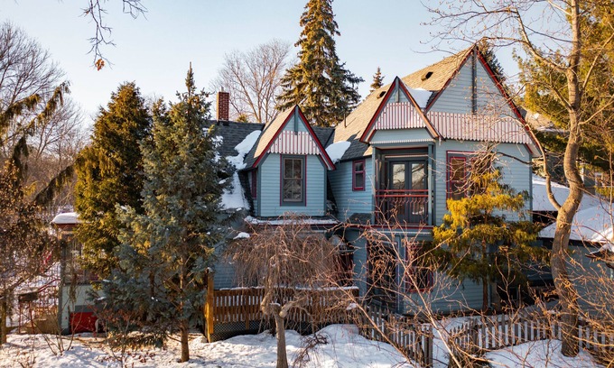 West Seventh Casa | Modern Victorian on private secluded lot, spectacular views, centrally located!