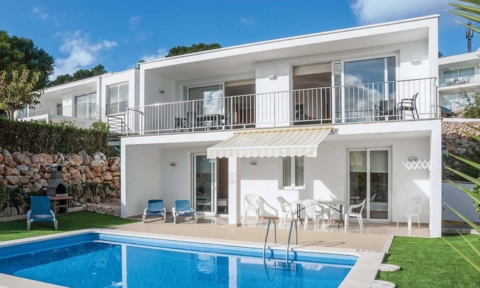 Coves Noves Villa | Villa moderna con habitaciones amplias, barbacoa ubicada cerca de la playa y el pueblo
