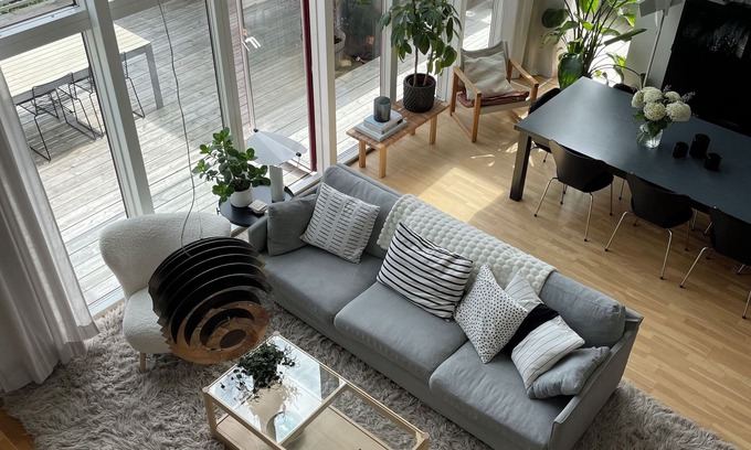 Tyreso Casa | Modern villa close to sea, forest and Stockholm city center