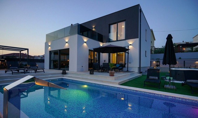 Brodarica Villa | Modern Villa Terrazza, in Dalmatia, with a Pool