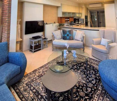 Glyfada Apartamento | Modern Villa in the heart of Athens Riviera with garden