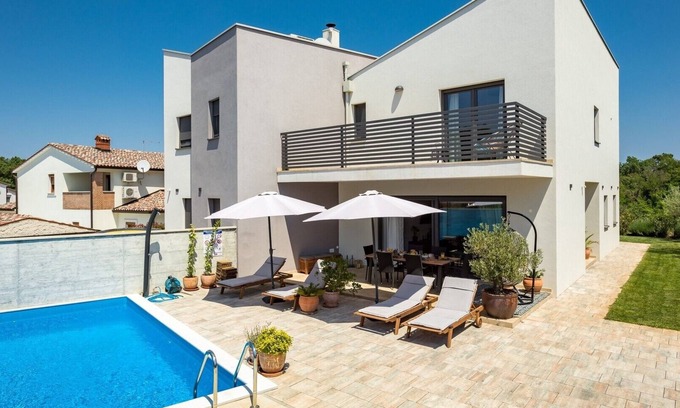 Vrznaveri Villa | Villa Leonardo / Lovely Villa Leonardo in a village near Nova Vas, Istria