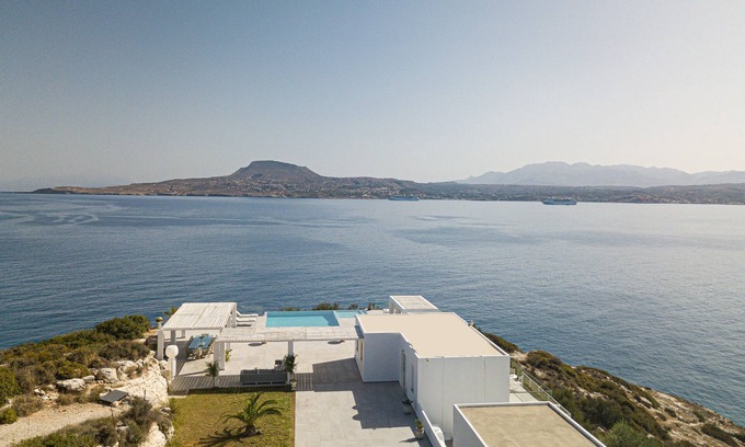 Marathi Villa | Modern Villa Overlooking the Aegean. Next to the sea.