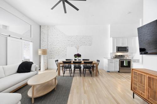 Old Port Apartamento | Modern Walkable Old Port 2BR Loft