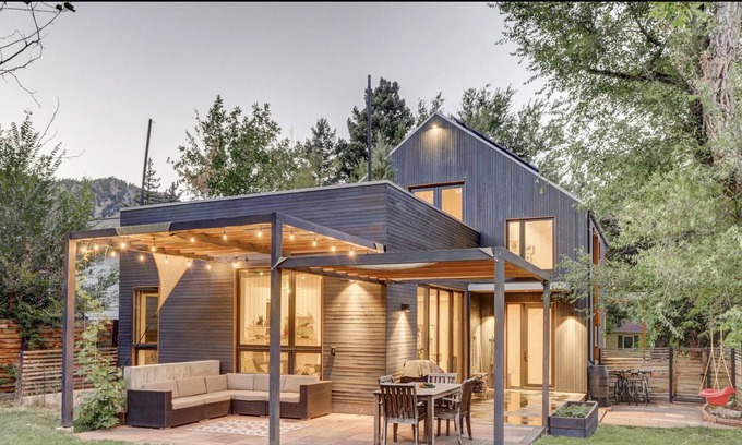 Newlands Casa | Modern & Warm Home in the Heart of Boulder