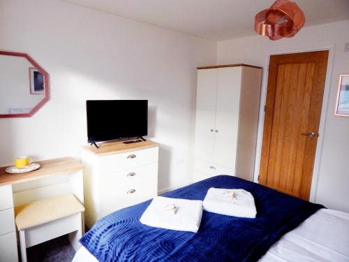 Cambridge Casa | Modern, well located en-suite rooms with parking - Orbitat Accommodations