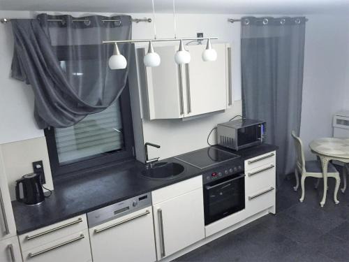 Ahlem-Badenstedt-Davenstedt Apartamento | Moderne 3 Zimmer Wohnung mit separatem Eingang