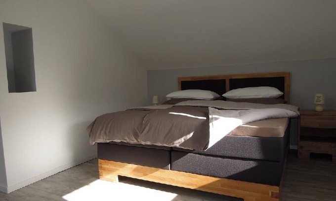 Neualbenreuth Apartamento | Moderne 40qm Ferienwohnung mit voll ausgestatteter Küche