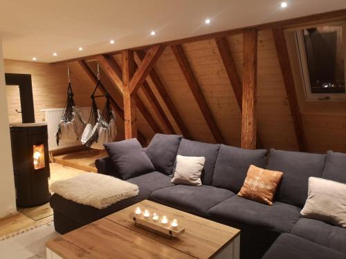 Hohenberg a.d.Eger Apartamento | Moderne Ferienwohnung Mit Hot Tub Und Fasssauna