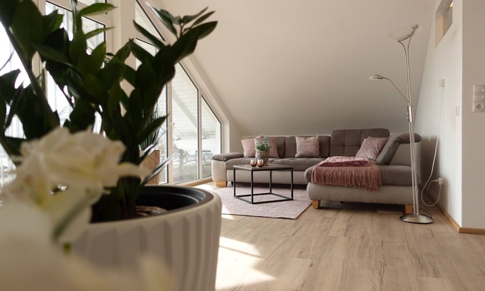 Itzgrund Apartamento | Moderne Ferienwohnung Storchennest in Itzgrund-kaltenbrunn