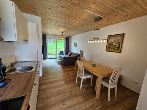 Landau an der Isar Apartamento | Moderne Ferienwohnung auf Rups Hof