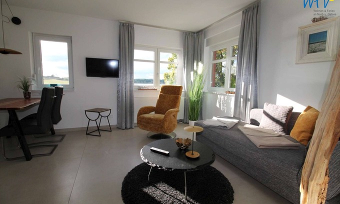 Neuensien Apartamento | Moderne Ferienwohnung mit Malerischem Seeblick!