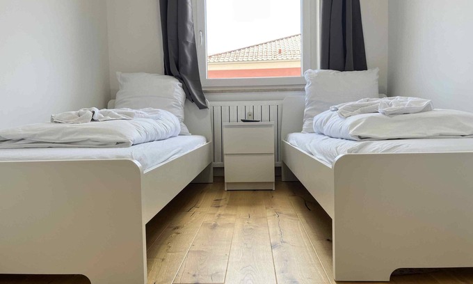 Schwandorf Apartamento | Moderne Monteurwohnung mit Balkon