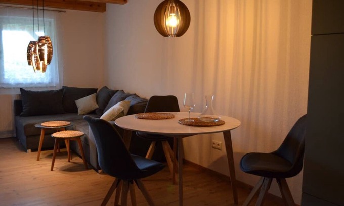 Neuloipfering Apartamento | Apartamento moderno y totalmente equipado en las proximidades de Pullman City