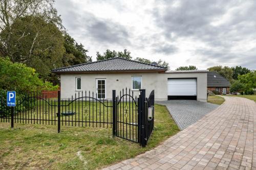 Tarnow Casa | Moderner Bungalow, rollstuhlgerecht