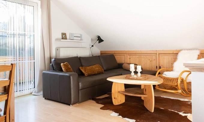 Schlatzendorf Apartamento | Apartamento moderno de 2 habitaciones para 4 personas.