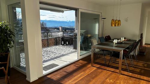 Hinwil Apartamento | Modernes 3,5 Zimmer Apartment 100 m2 mit Alpenblick und 2 Terrassen