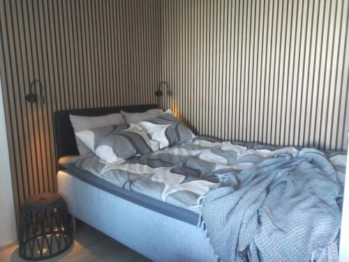 Tampere Apartamento | Moderni yksiö, parveke, parkki, palvelut