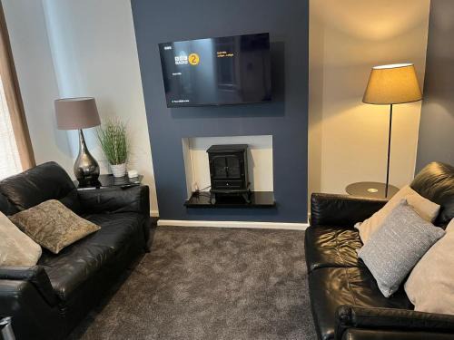 Runcorn Apartamento | Modernised 4bed stay-away-home in Runcorn sleeps 7