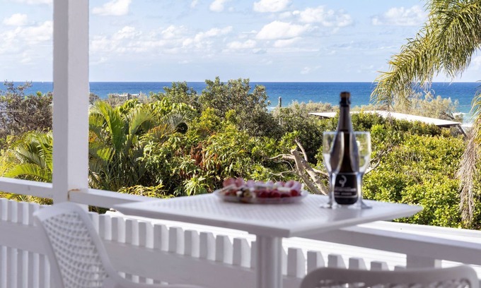 Peregian Beach Casa | Modernized Beachside Home in Peregian Beach