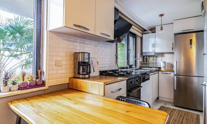 Maltepe Apartamento | Modernly Designed Flat Near Metro in Maltepe