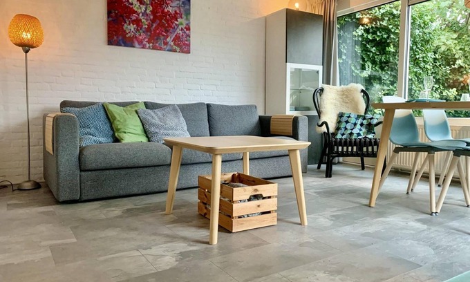 Sint Maartensvlotbrug Casa | Modernly furnished, ground-level 2-bedroom bungalow, close to forest, beach and sea. Free WiFi, washing machine and dryer