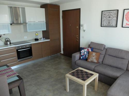 Dalmine Apartamento | Moderno Trilocale Laura