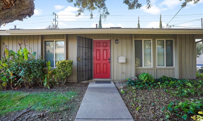Modesto Condominio | Modesto Cozy Hideaway