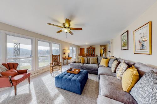 Asheville Casa | Moffitt Branch
