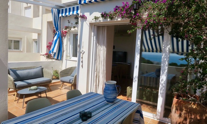 La Parata Apartamento | Mojacar: Encantador apartamento de playa, espectaculares vistas, wifi, piscinas