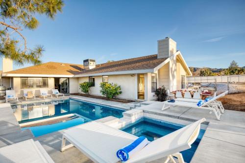 Yucca Valley Casa | Mojave Moon by AvantStay Modern Bright JT Home in Great Location w Pool Hot Tub