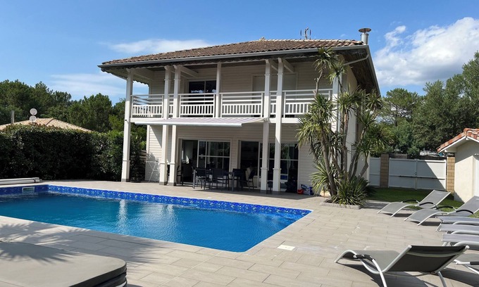 Moliets-et-Maa Villa | MOLIETS PLAGE villa con jacuzzi y piscina climatizada