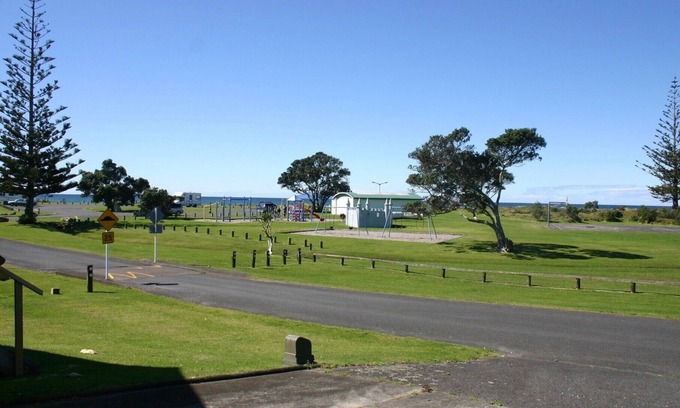 Waihi Beach Cabaña | Mollies Place - Waihi Beach Holiday Unit