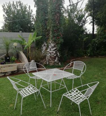 Upington Casa | Mom's Place