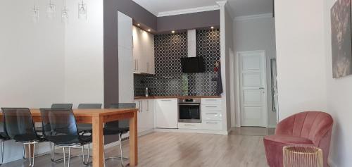 Kecskemet Apartamento | MoMa Homes Kecskemét