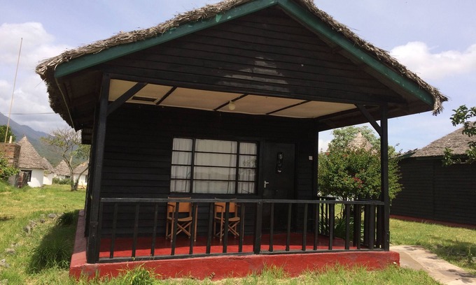 Arusha Hotel | Momella Wildlife Lodge