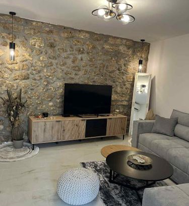 Mostar Old Town Apartamento | MONA Historic central apartment