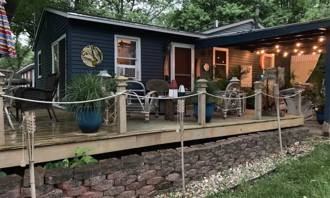 Spirit Lake Cabaña | Monarch Cove Cottage