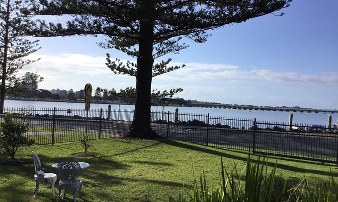 Wallis Lake Apartamento | “Mona’s On Rockpool” - Waterfront heaven