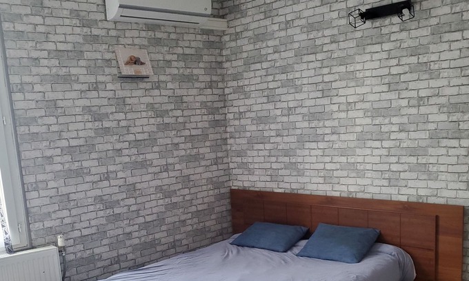 Monchy-Humieres Apartamento | Monchy Humieres au Cœur du Village Studio Meublé et Équipé