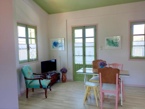 Monemvasia Apartamento | Monemvasia's Art House