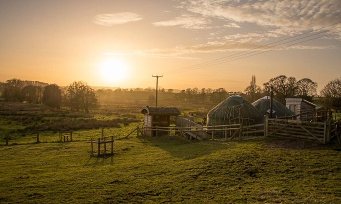 Market Drayton Cabina | Mongolian Yurts Fordhall Organic Farm