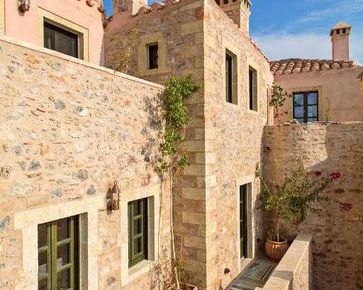 Monemvasia Hotel | Moni Emvasis Luxury Suites